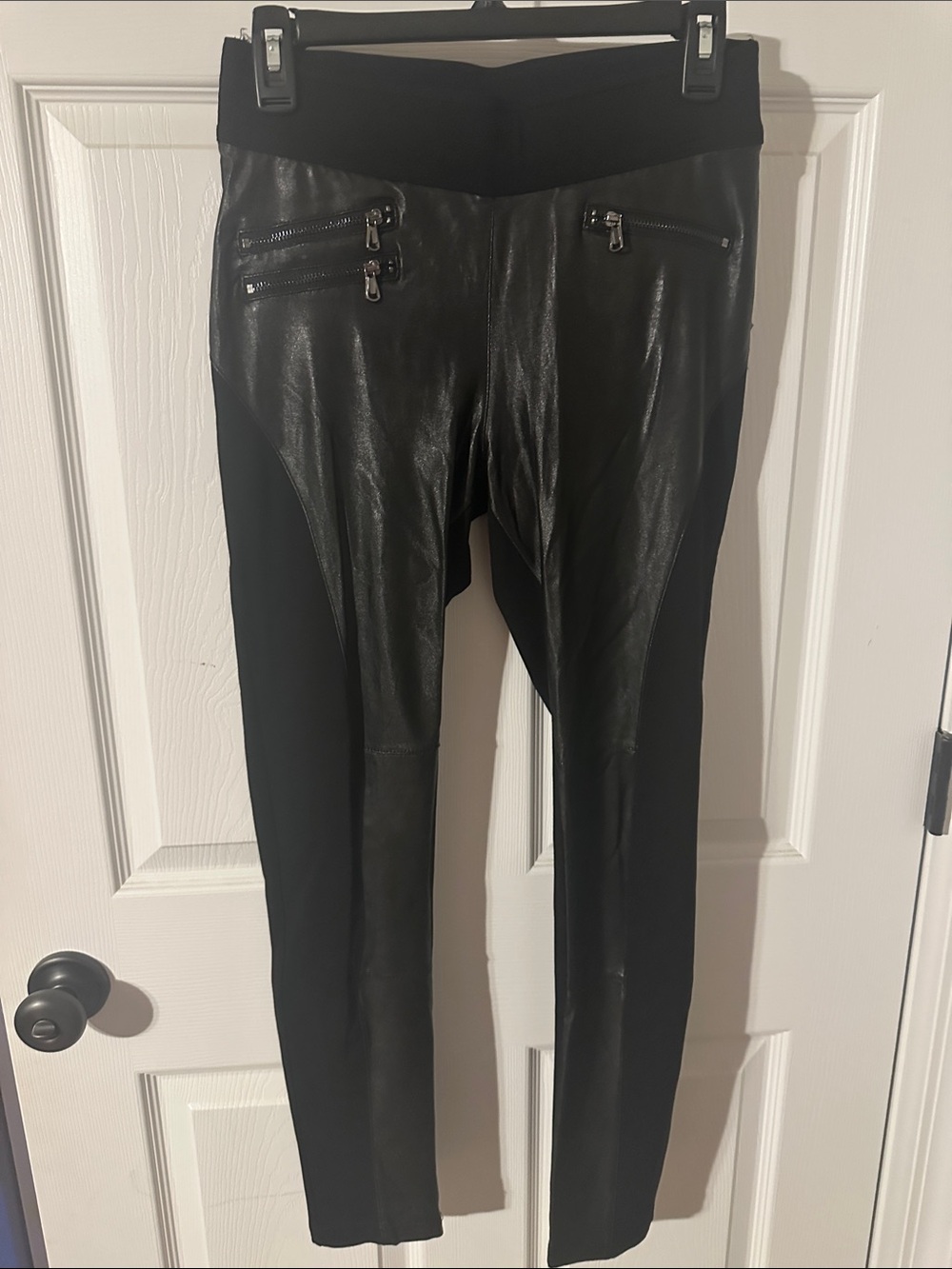 Peter Nygard Black Faux Leather-Panel Leggings
